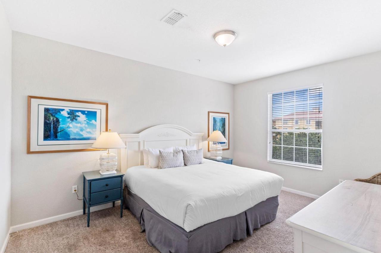 5000 Cayview Avenue 304 * Orlando