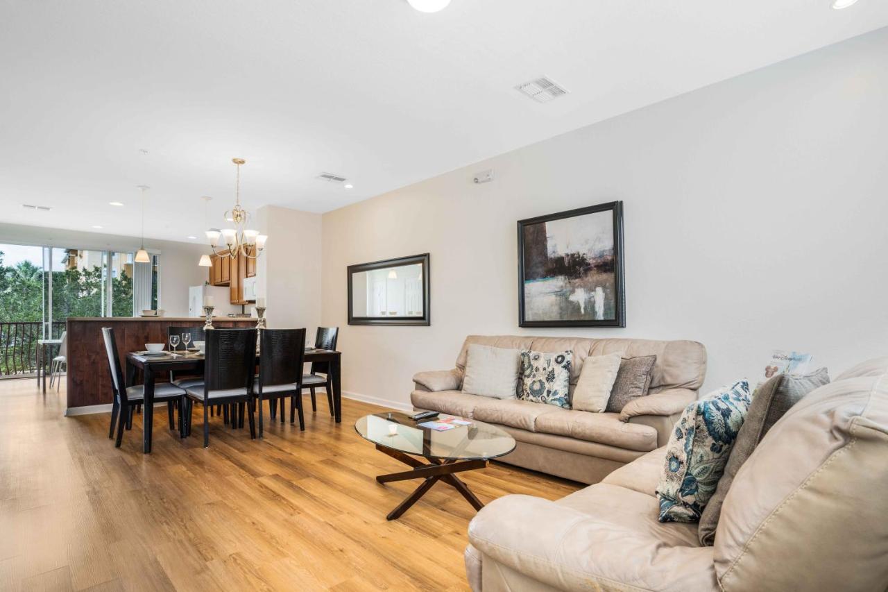 Holiday home 3-story Townhome At Vista Cay Orlando