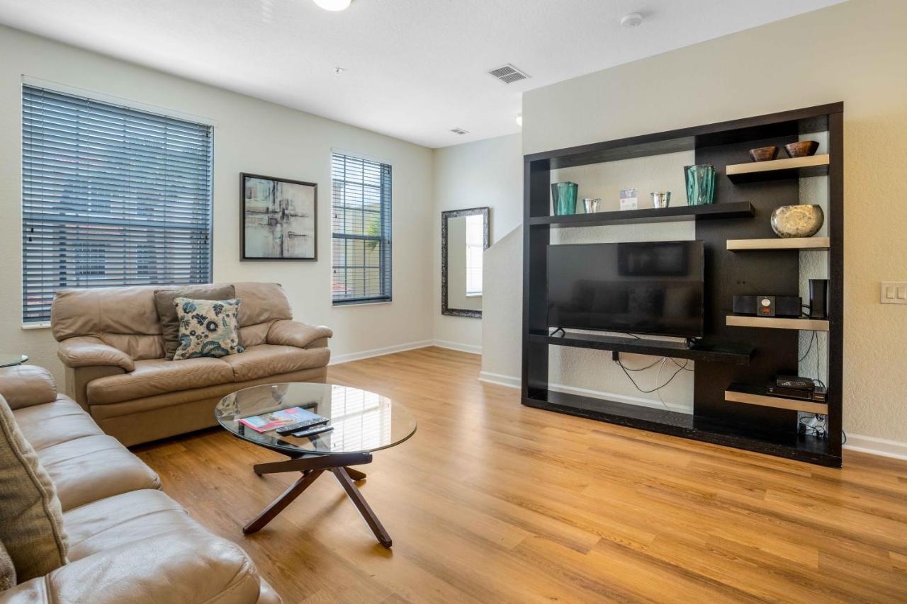 3-story Townhome At Vista Cay