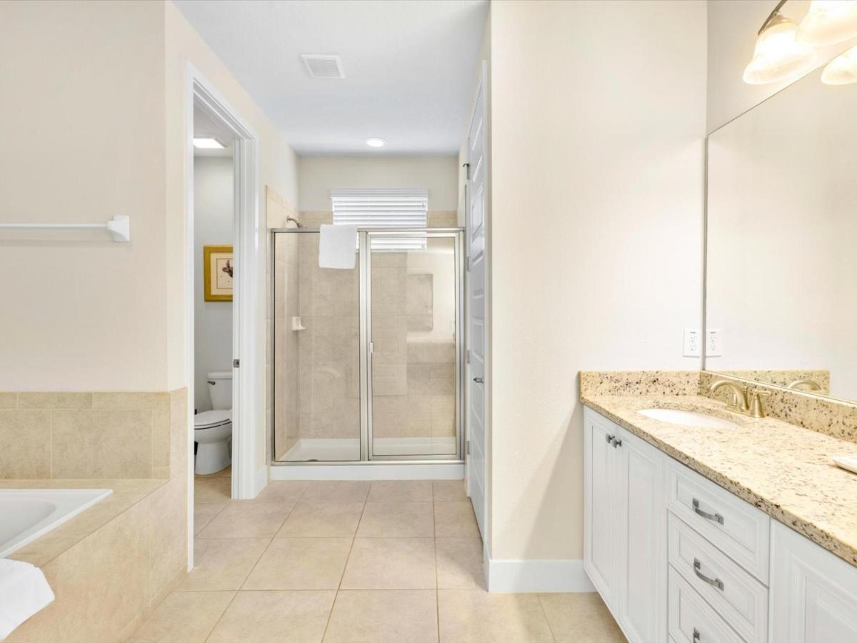 Holiday home Chic With Private Pool & Game Near By Rentyl - 451n *