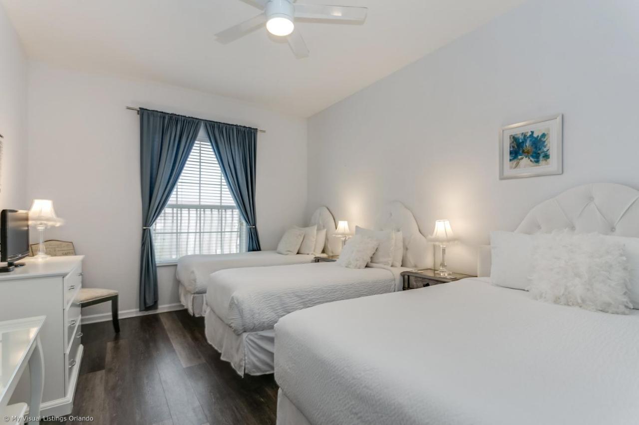 Beautiful Modern Vista Cay Condo, Near Parks-2011 *