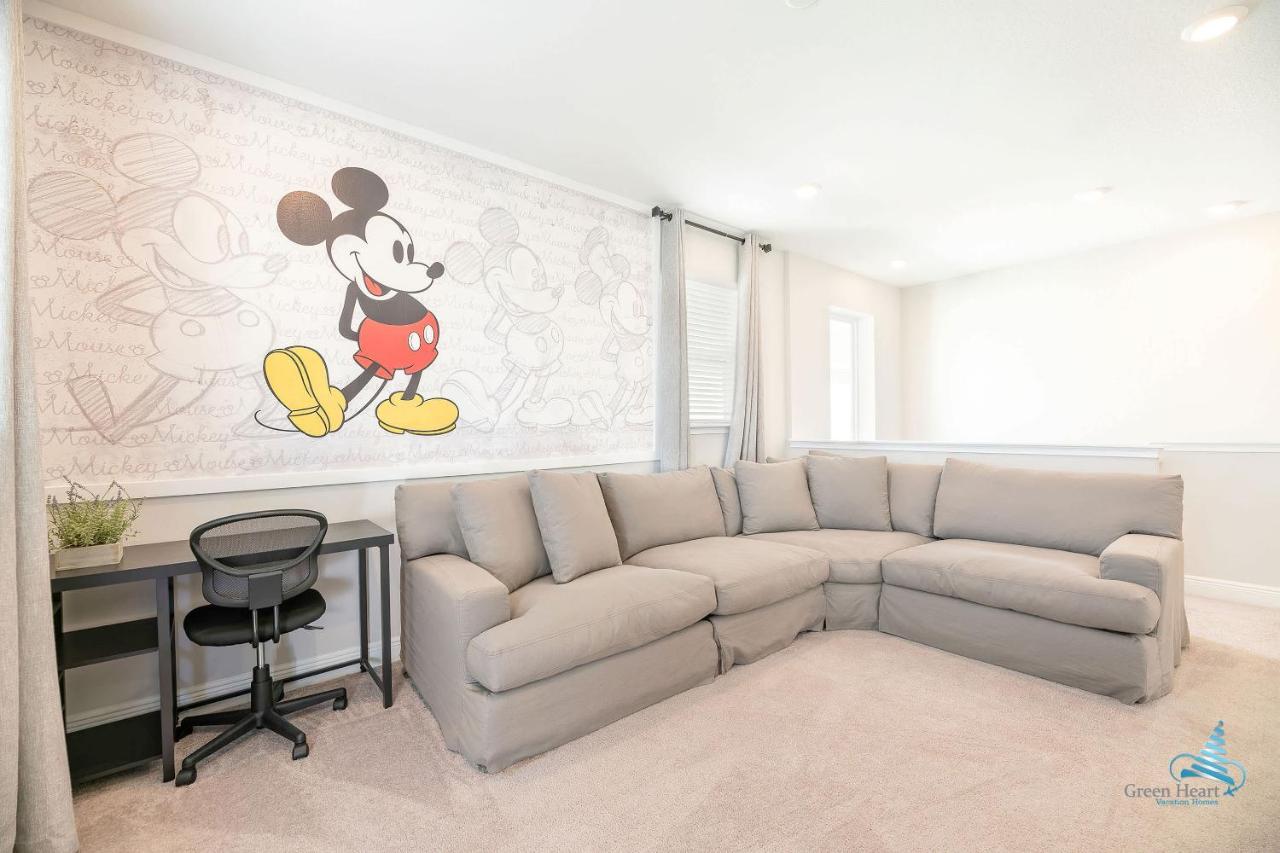 Newly Built Luxury 5bd W Private Pool & Holiday home Orlando
