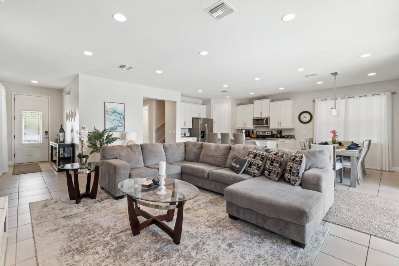 7426 Encore - 5 Bedroom 45 Baths Holiday home Orlando