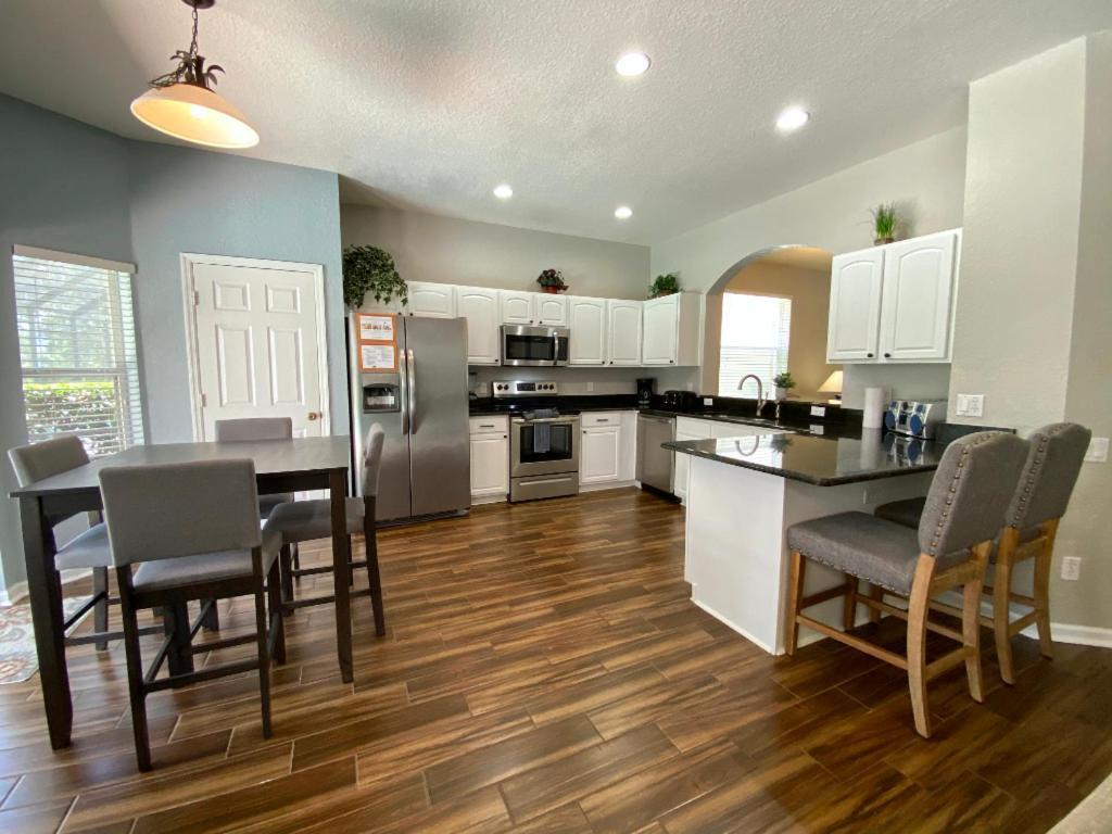 Fs59635 - Windsor Hills - 6 Bed 4 Baths *