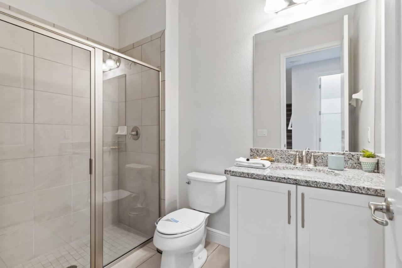 7426 Encore - 5 Bedroom 45 Baths *