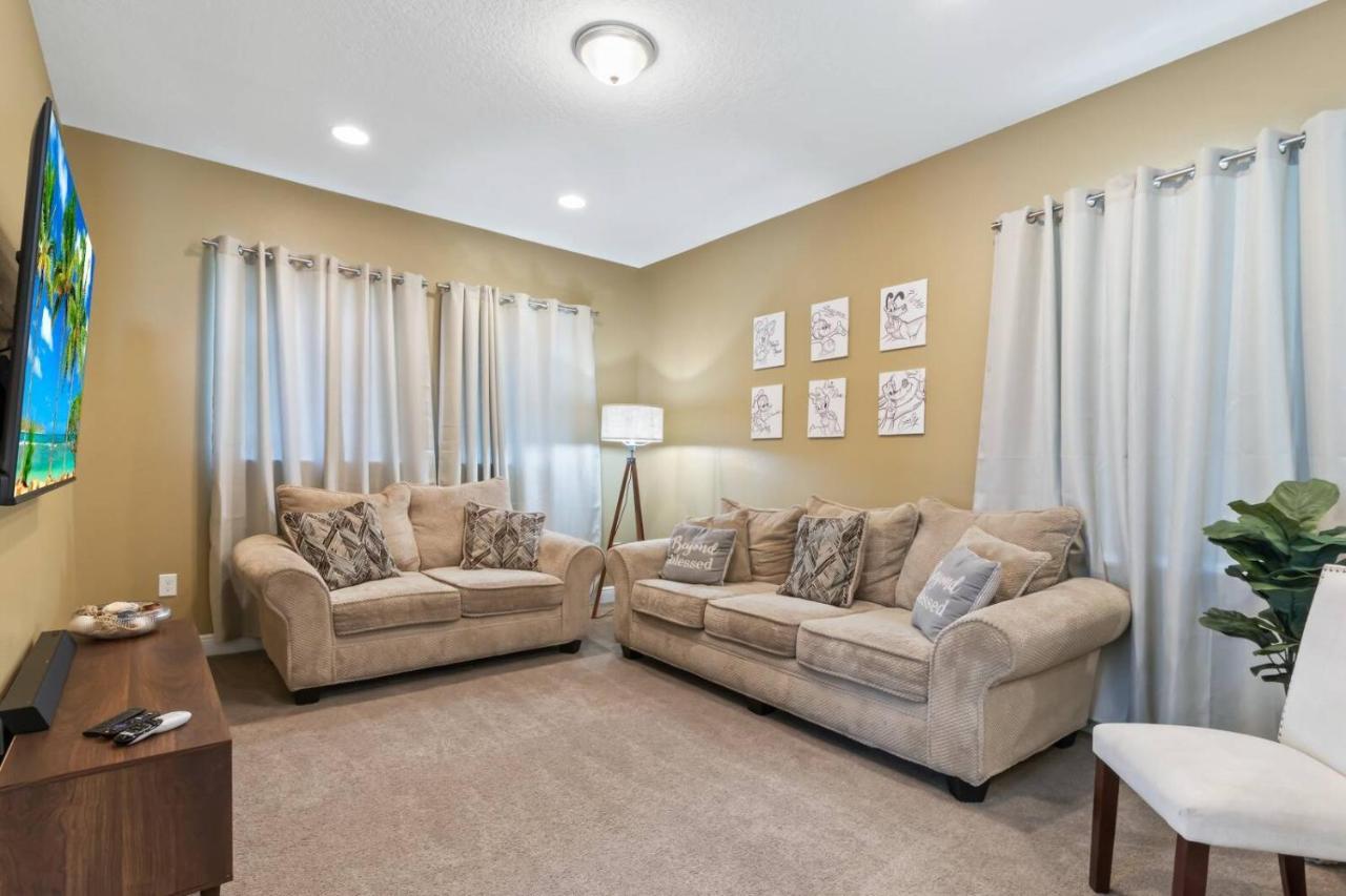 7426 Encore - 5 Bedroom 45 Baths