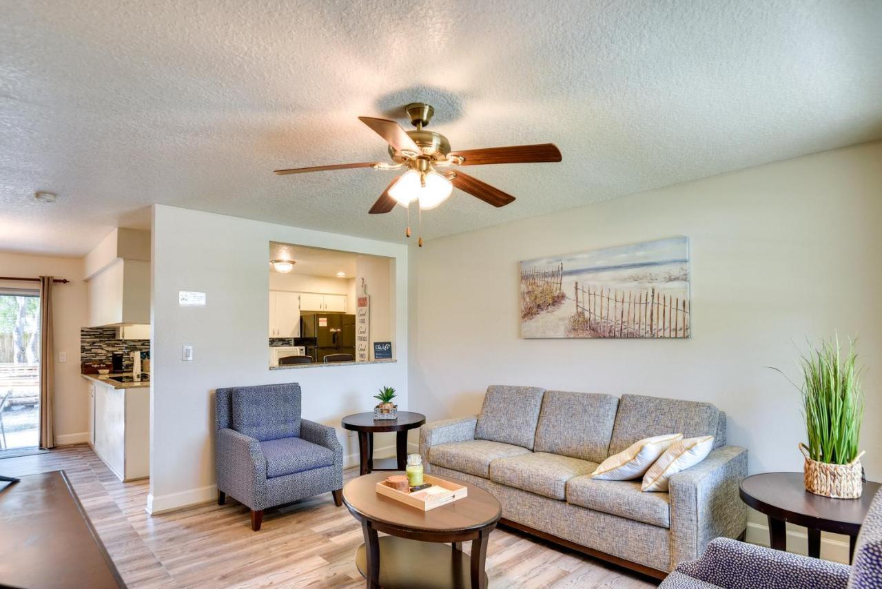 Holiday home Family In Longwood Private Yard And Fire Pit!