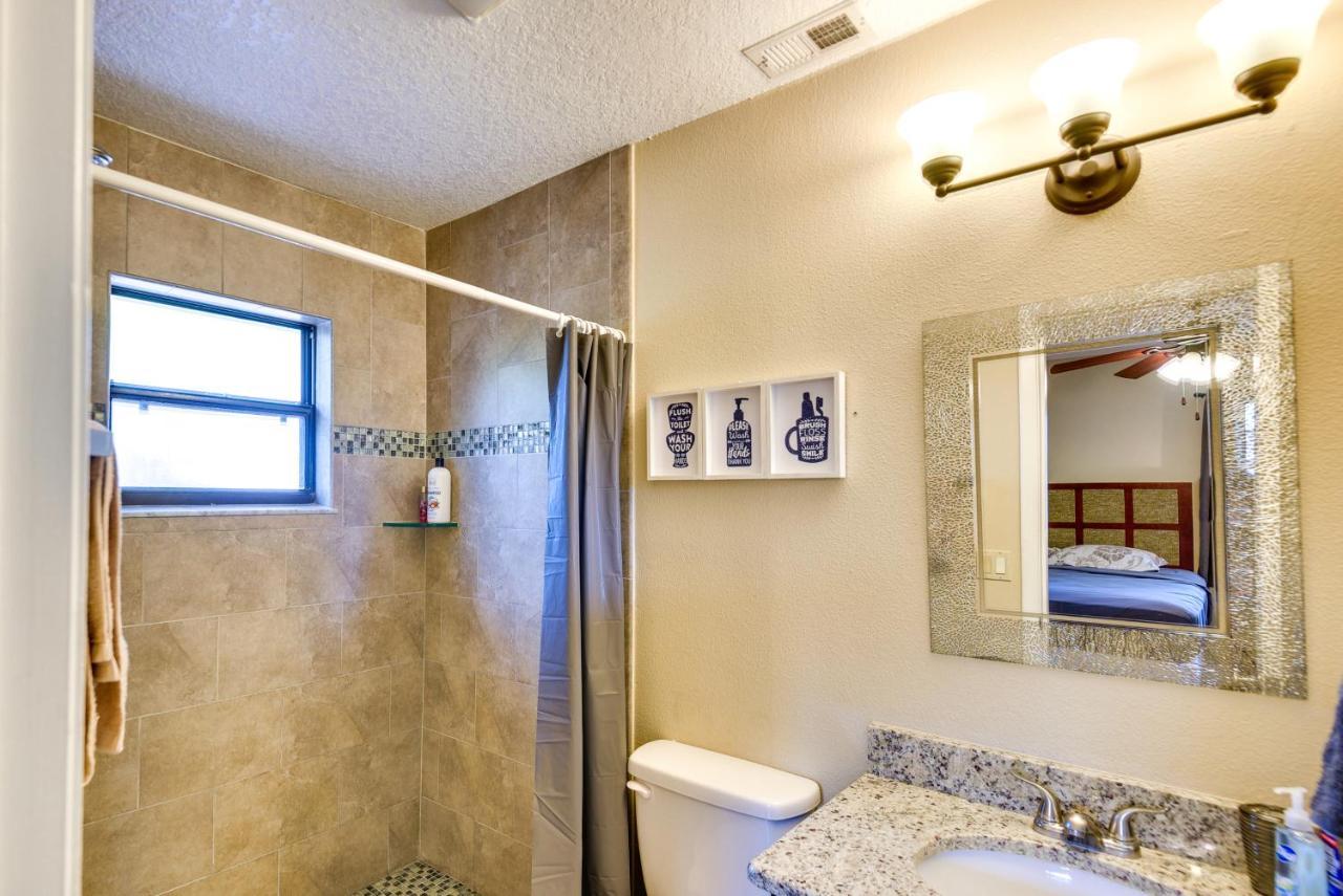 Holiday home Family In Longwood Private Yard And Fire Pit! *