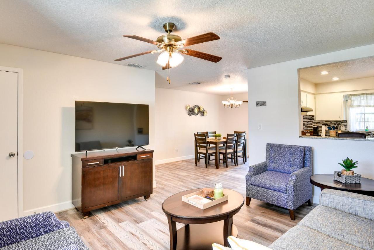 Holiday home Family In Longwood Private Yard And Fire Pit!