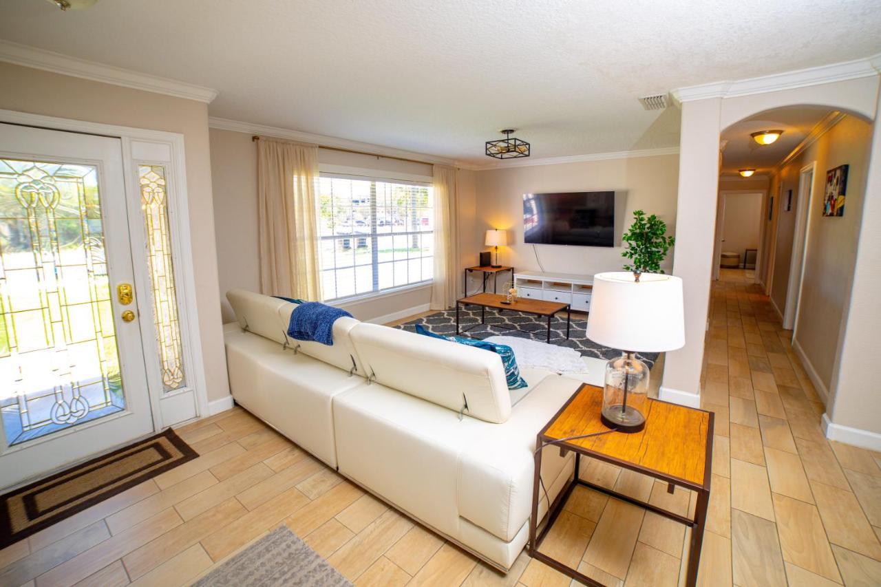Heated Pool 3 Min Universal/15 Disney/10 Sea World Holiday home *