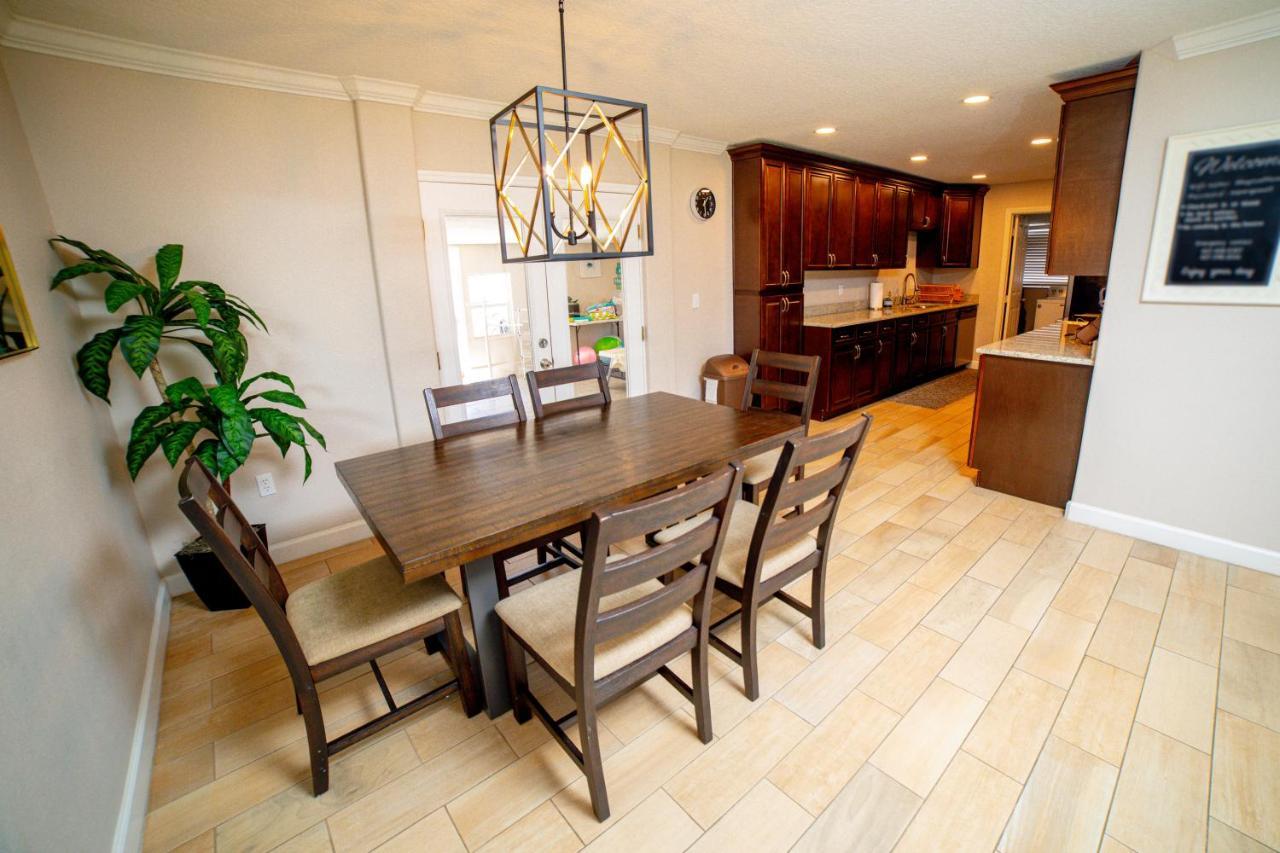 Heated Pool 3 Min Universal/15 Disney/10 Sea World Holiday home Orlando