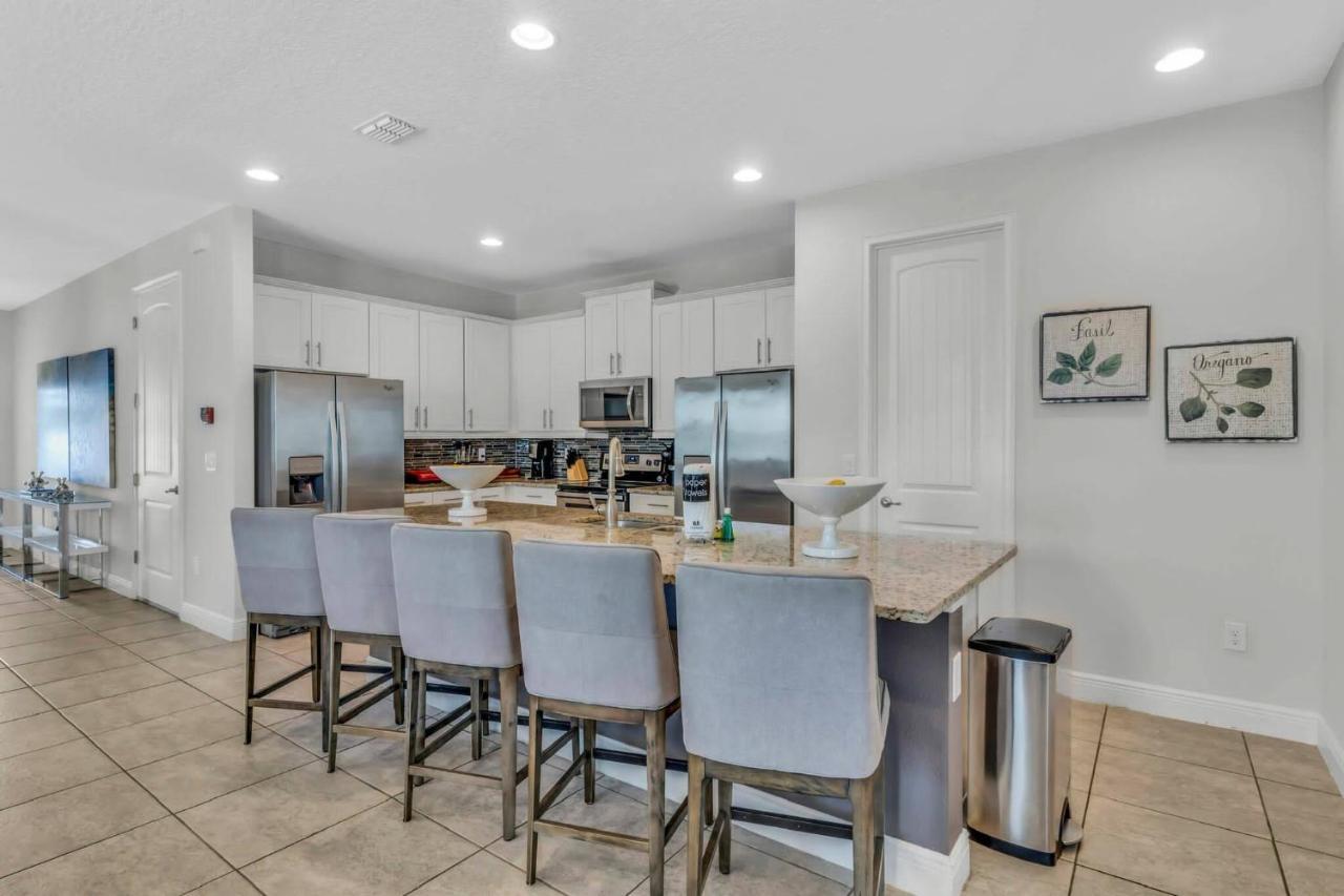 7738 - Encore - 8 Beds -8 Baths Pool Bbq * Orlando