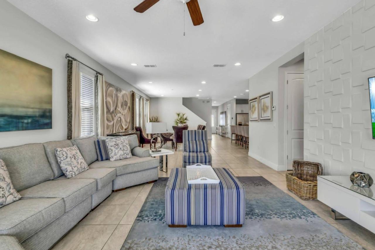 Holiday home 7738 - Encore - 8 Beds -8 Baths Pool Bbq