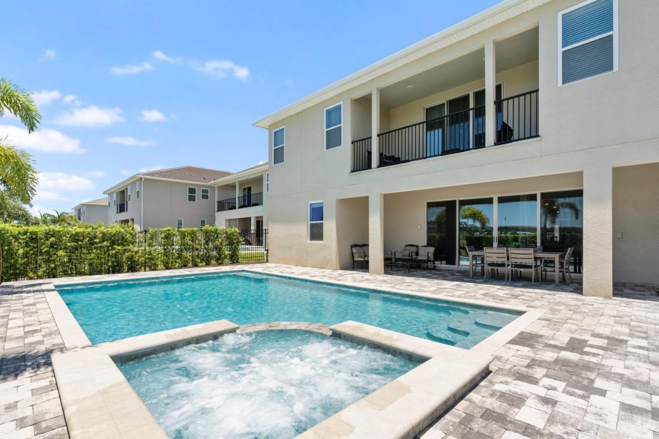 Super Fun 12-bed W Game Private Pool *