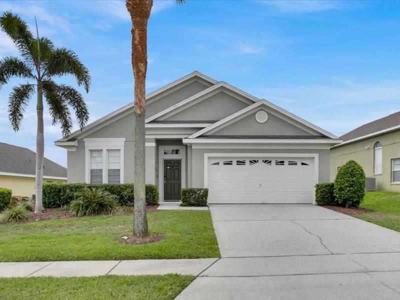 South Facing Pool Spa- Minutes To Orlando