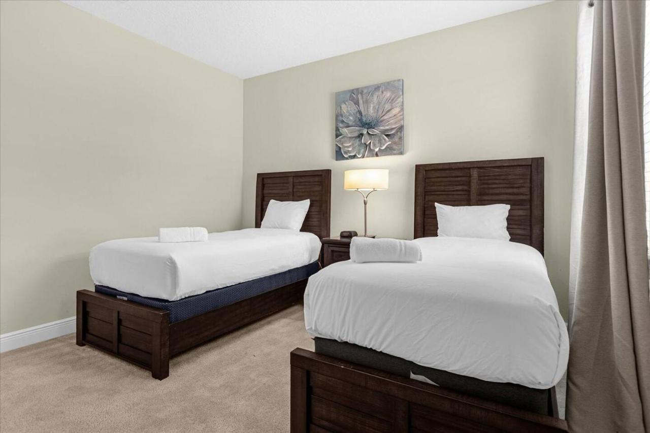 Multiple Family 16 Roomsfree Pool/spa Holiday home Orlando