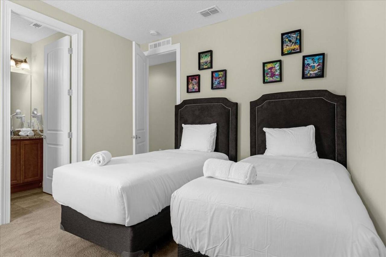 Multiple Family 16 Roomsfree Pool/spa * Orlando