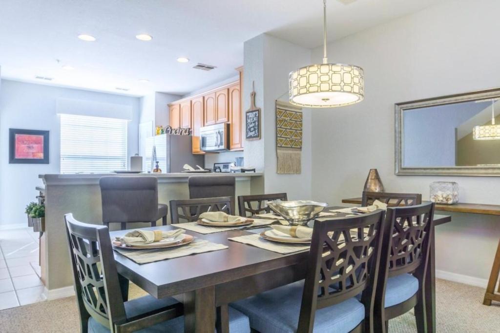 Vista Cay Casa Mystique Townhouse *