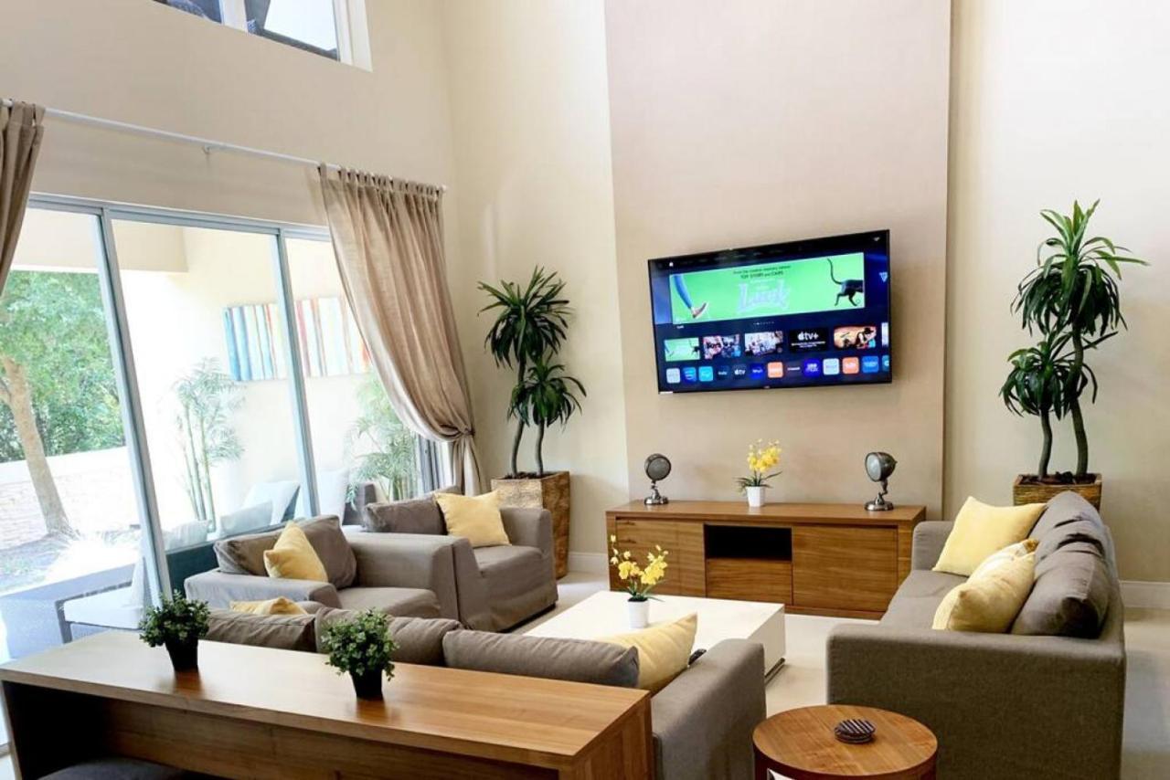 Holiday home Luxury Townhouse Located Next To