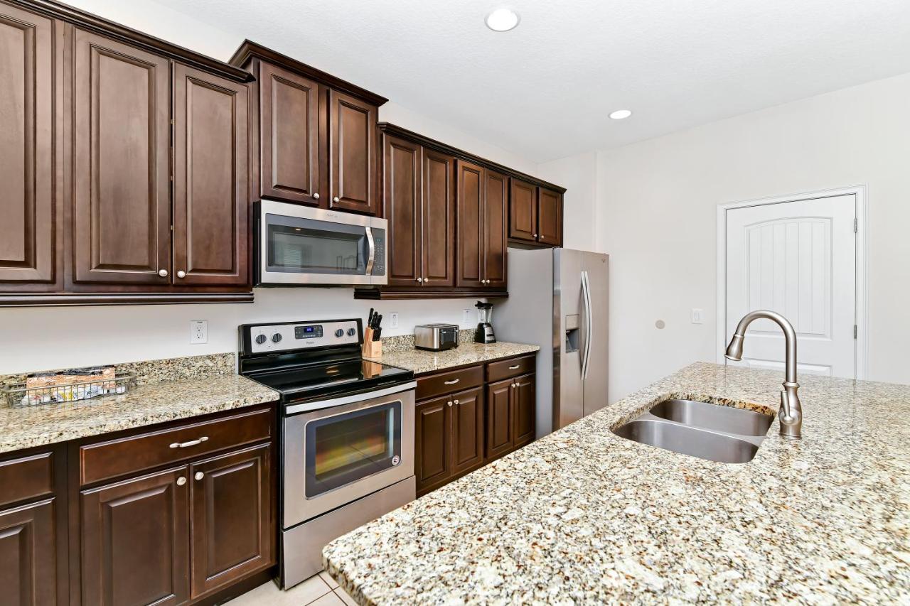 Holiday home Spacious With Private Pool & Amenities Near At Encore By Rentyl - 7403m