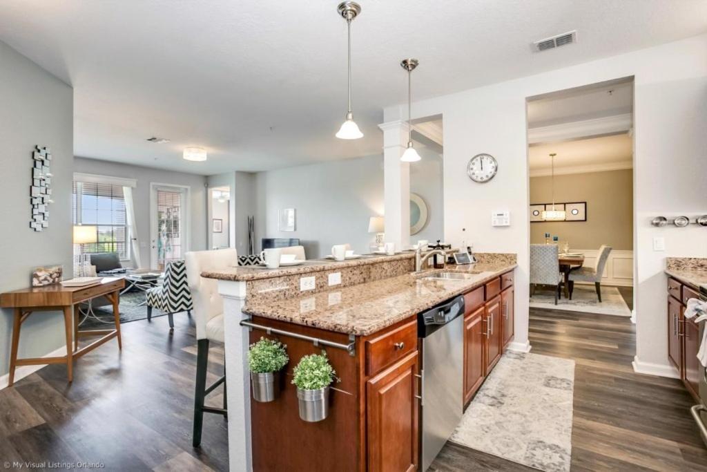 View 3 Bedroom In Vista Cay Apartment Orlando