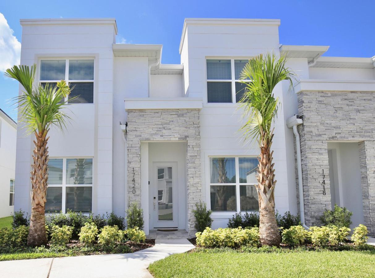 Modern Townhouse Near With Heated Pool Holiday home Orlando