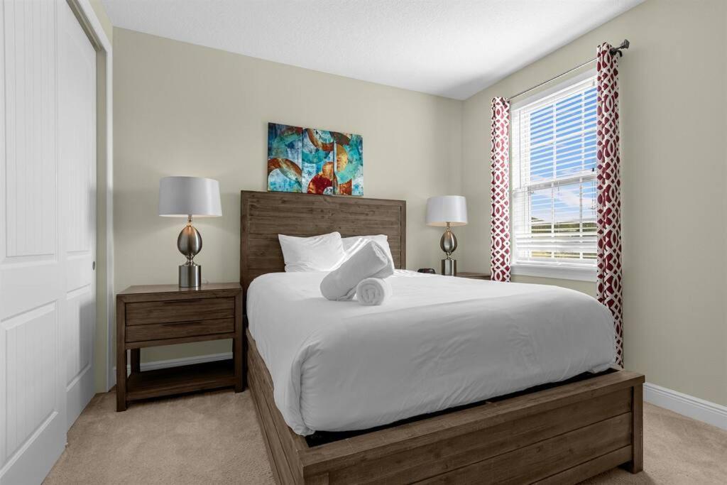 Multiple Family 23 Roomsfree Pool/spa * Orlando