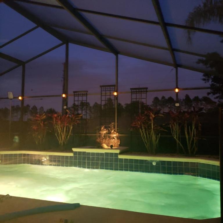 Stunning 3 Bed Former Model Villa Orlando