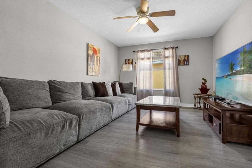 6 Bedrooms - 5 Bathrooms - Paradise Palms 8956 Sp Holiday home *