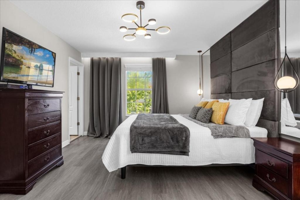 6 Bedrooms - 5 Bathrooms - Paradise Palms 8956 Sp * Orlando