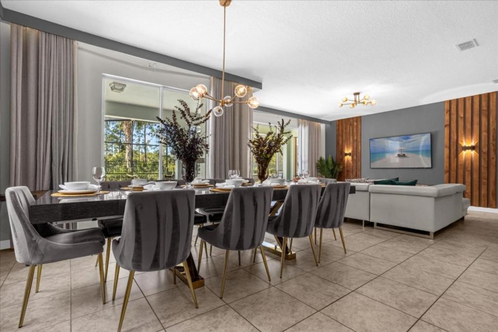6 Bedrooms - 5 Bathrooms - Paradise Palms 8956 Sp Holiday home *