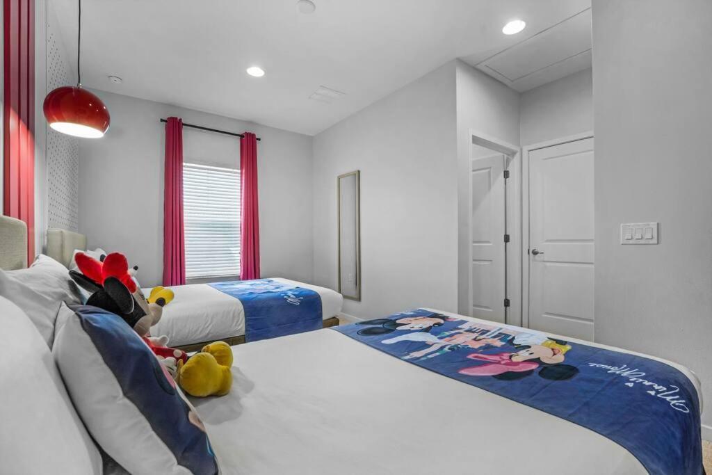 Find Your Cozy 8 Minutes Near And Universal