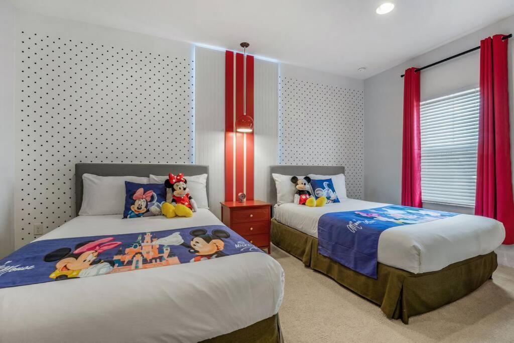 Find Your Cozy 8 Minutes Near And Universal