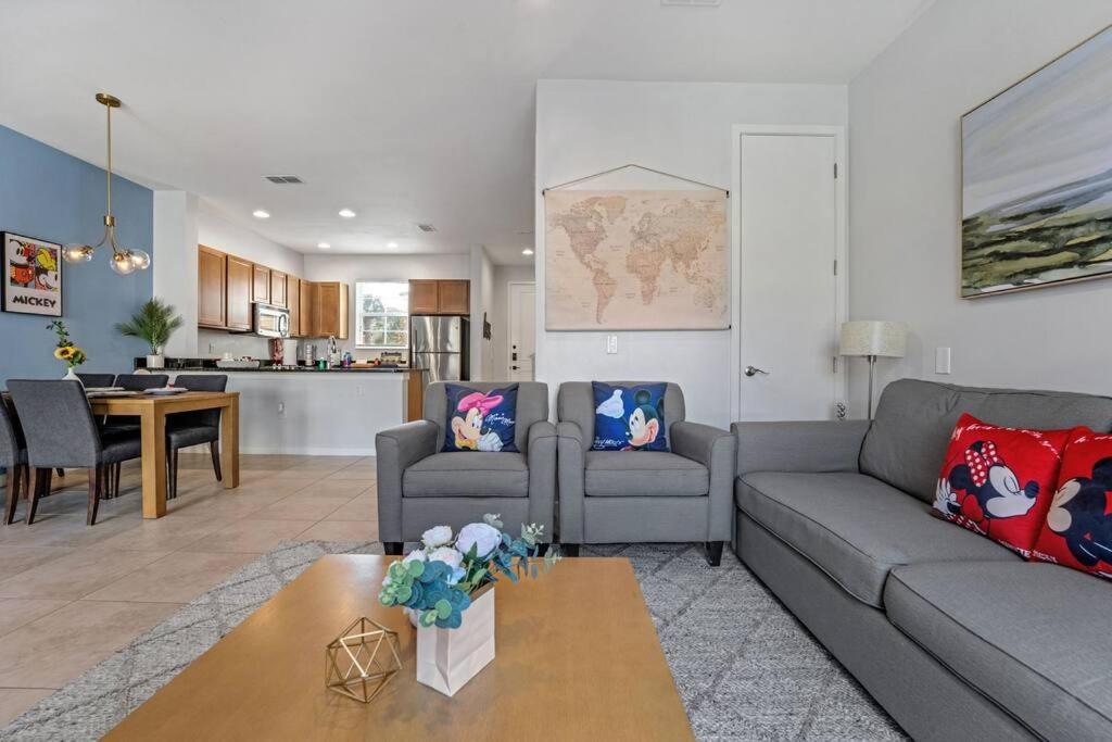 Find Your Cozy 8 Minutes Near And Universal Orlando