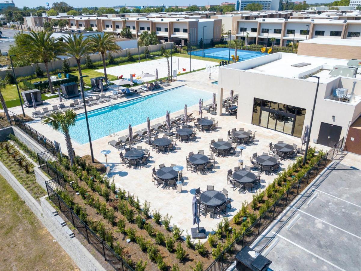 Modern And Luxury 4 Close To 7544 Orlando