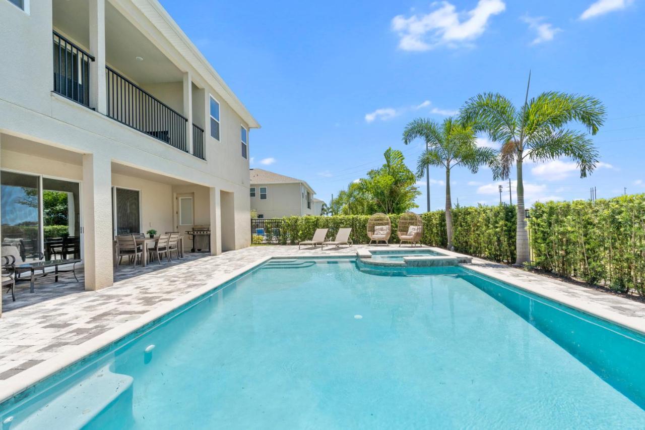 Super Fun 12-bed W Game Private Pool Orlando