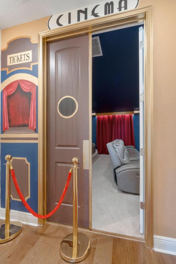 Super Fun 12-bed W Game Private Pool *