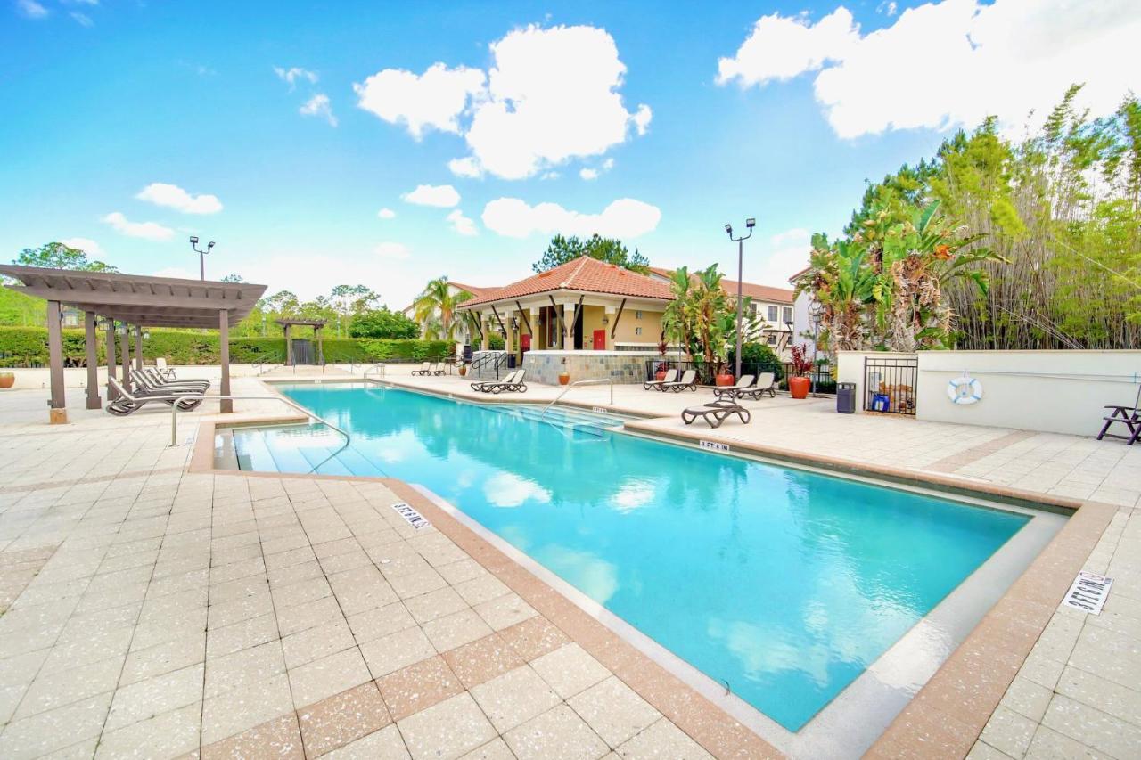 Modern 4br Townhome- Access - Near Orlando