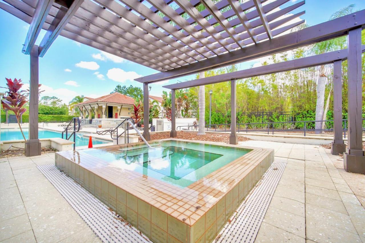 Apartment Modern 4br Townhome- Access - Near Orlando