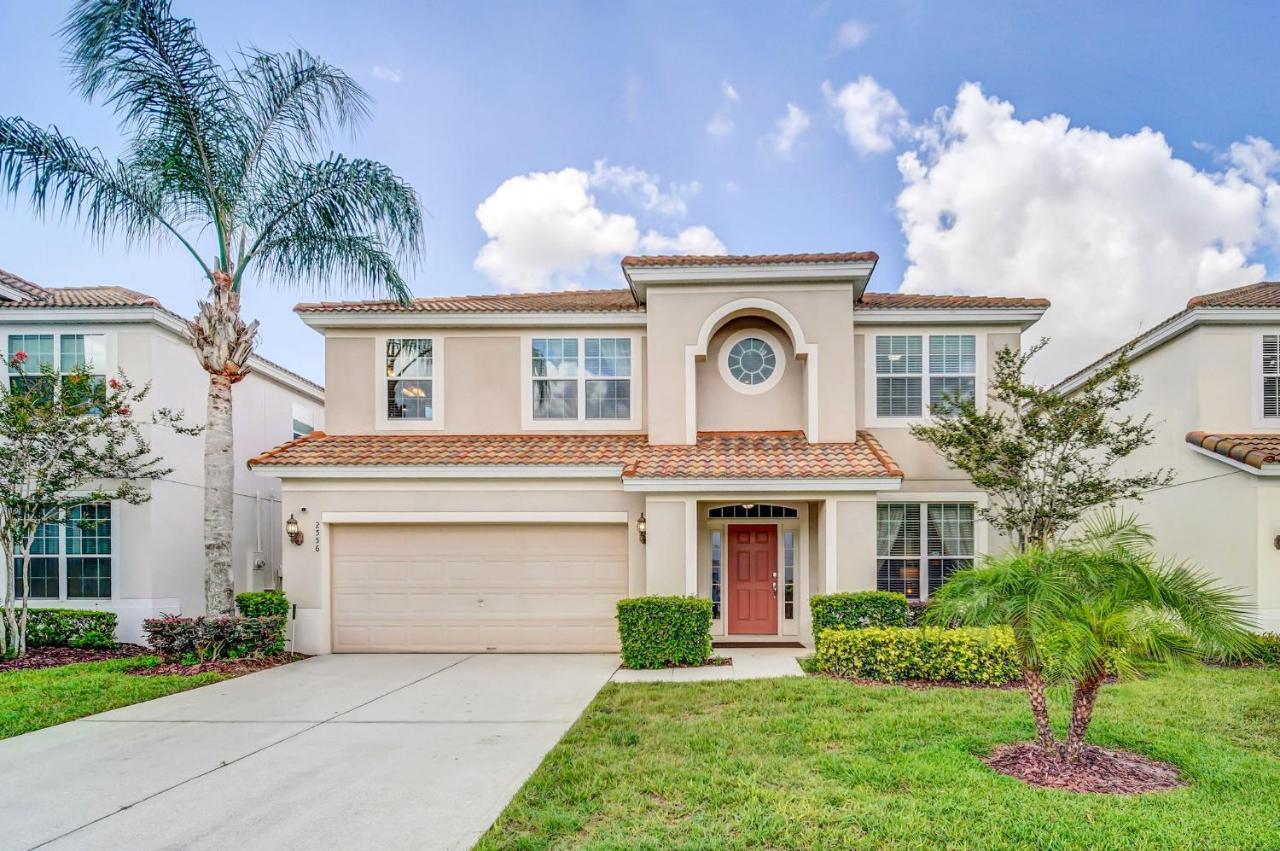 Private Screened Pool Home, Amenities Galore! *