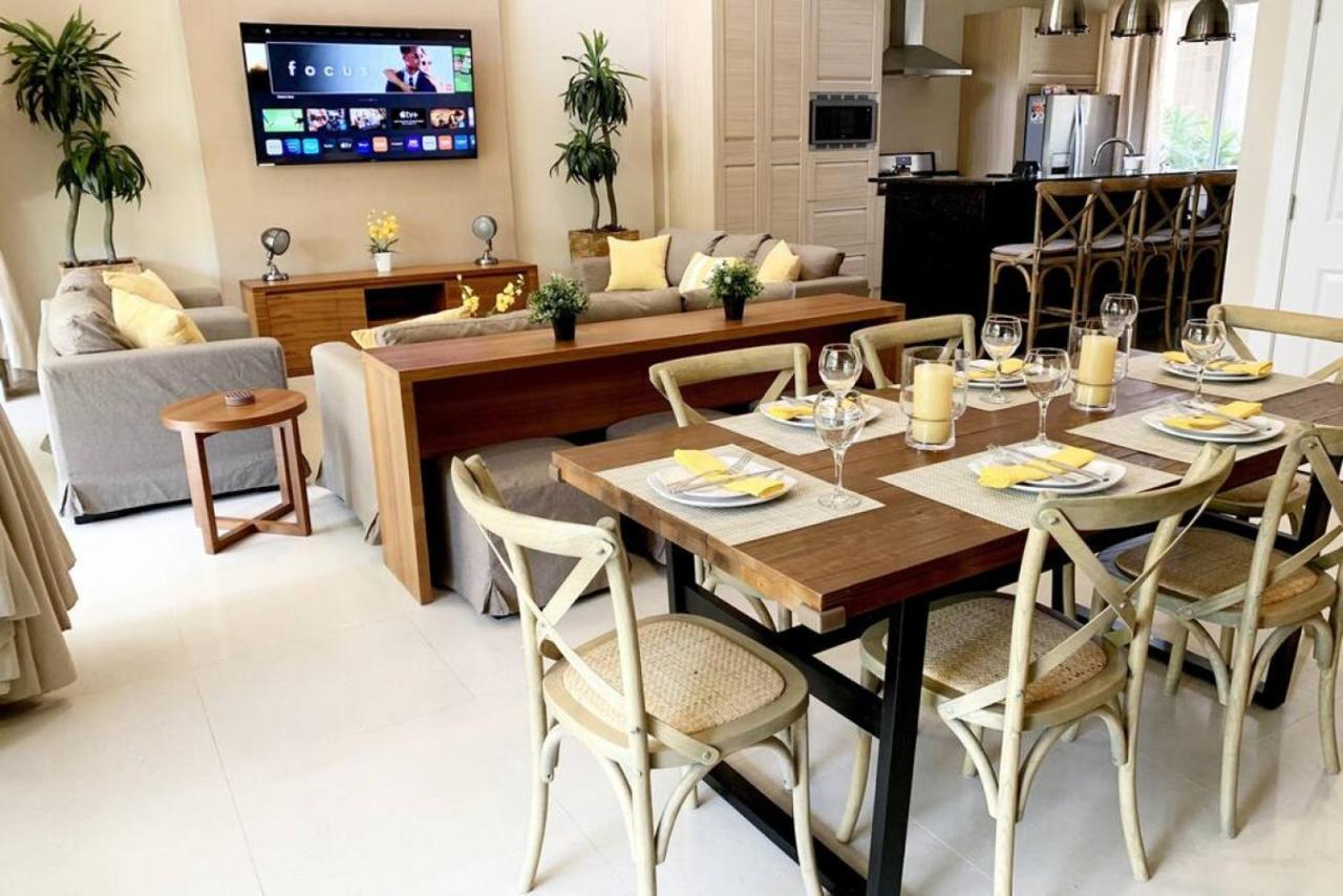 Holiday home Luxury Townhouse Located Next To