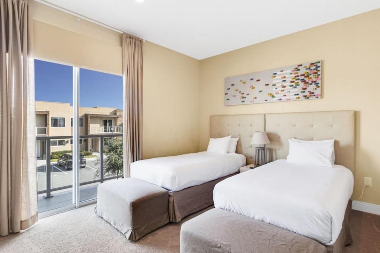 Luxury Townhouse Located Next To Holiday home Orlando