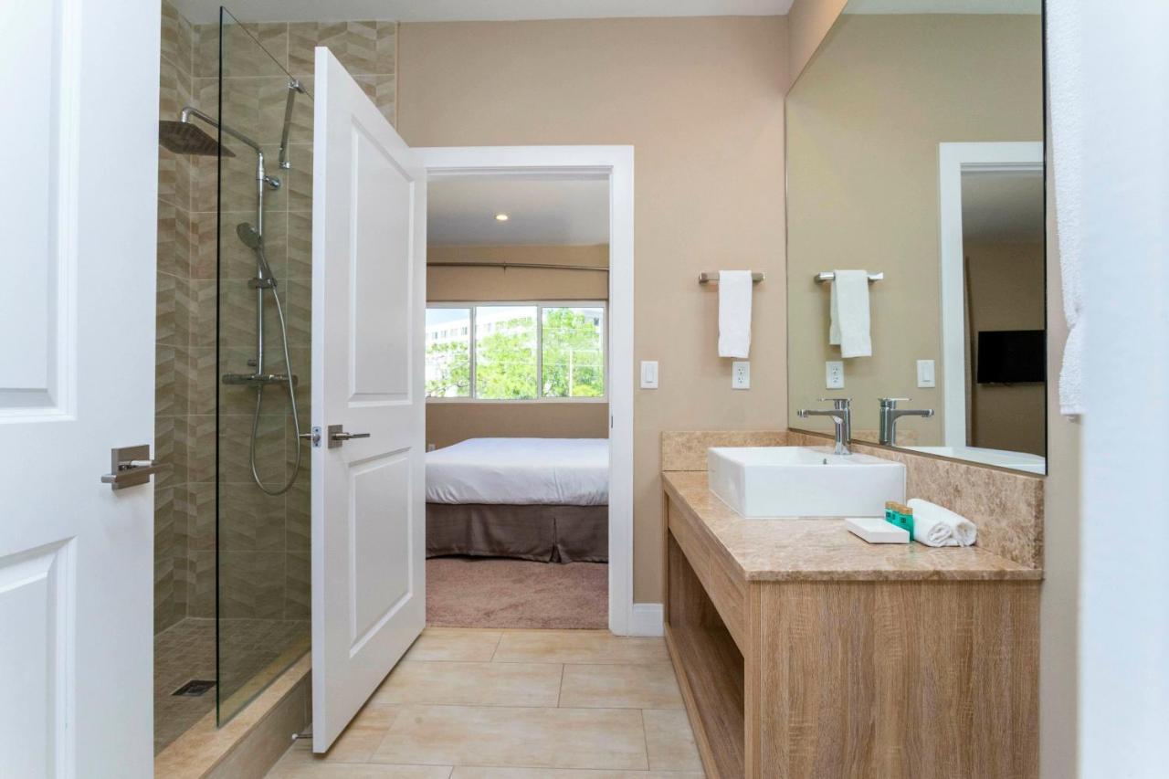 Holiday home Magical 4suites W Jacuzzi Near 7497