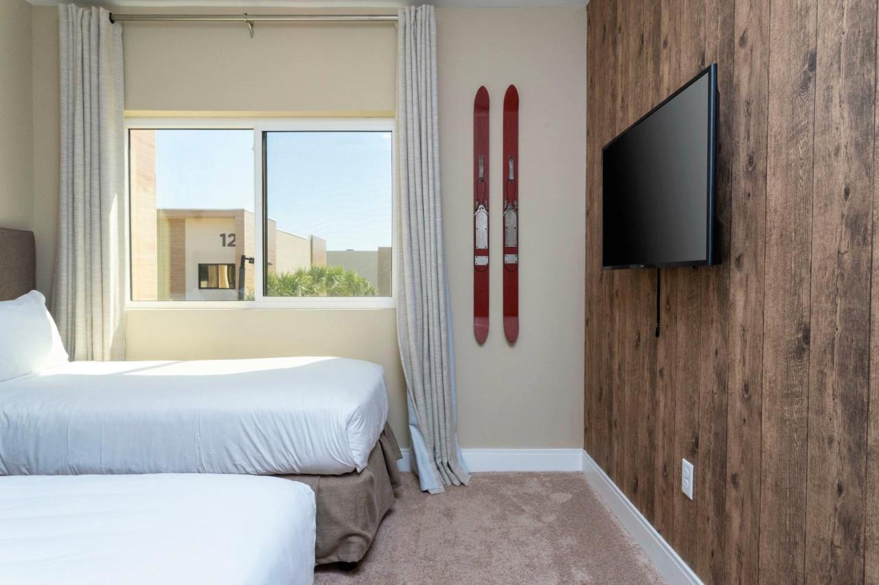 Magical 4suites W Jacuzzi Near 7497 Holiday home Orlando