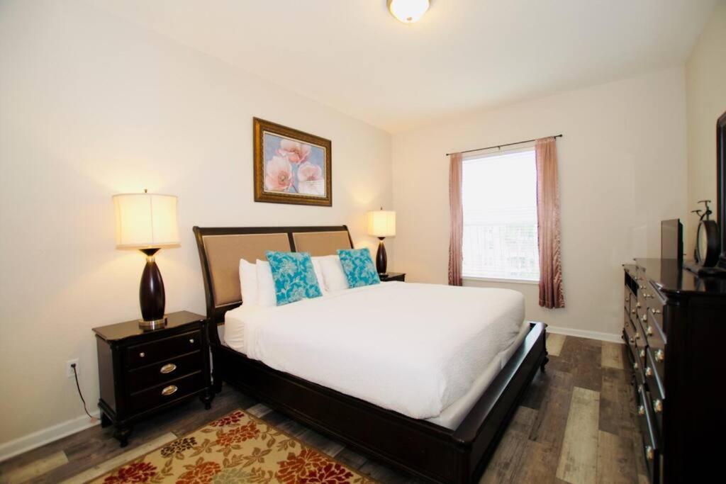 Vista Cay Luxury Loft Apartment