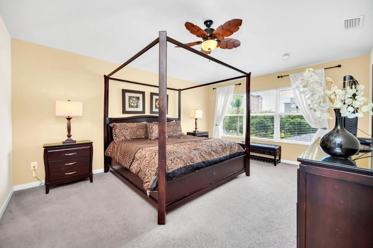 Private Screened Pool Home, Amenities Galore! *