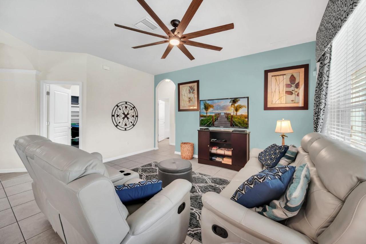 Private Screened Pool Home, Amenities Galore! *