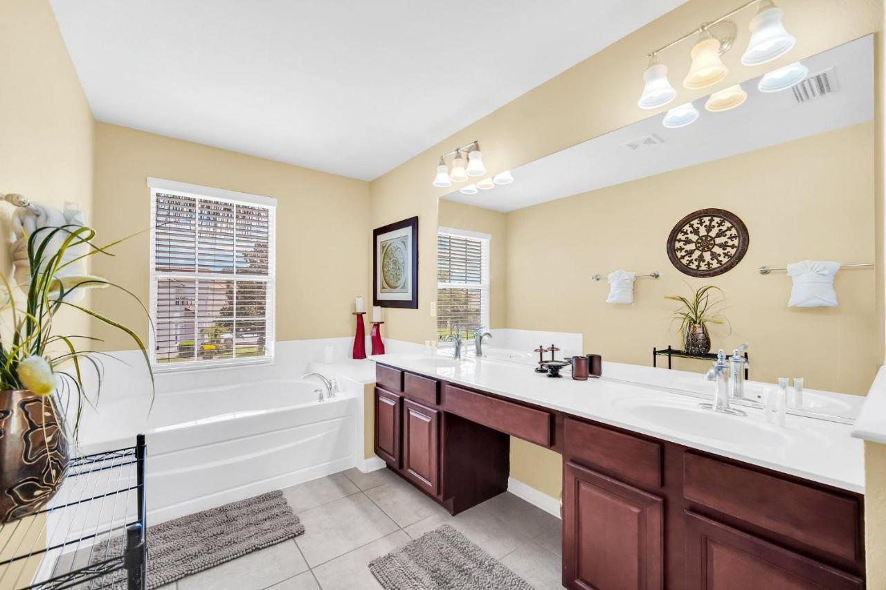 Holiday home Private Screened Pool Home, Amenities Galore! Orlando