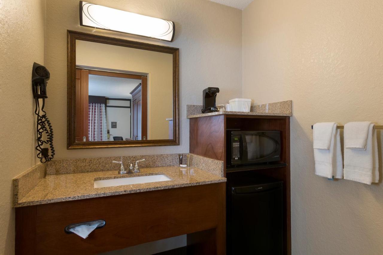 Hotel Rosen Closest To Universal 3*