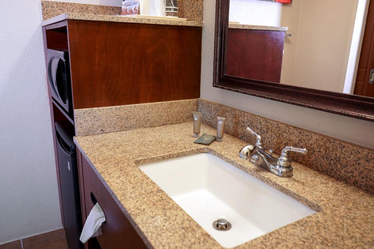 Rosen Closest To Universal Hotel 3*